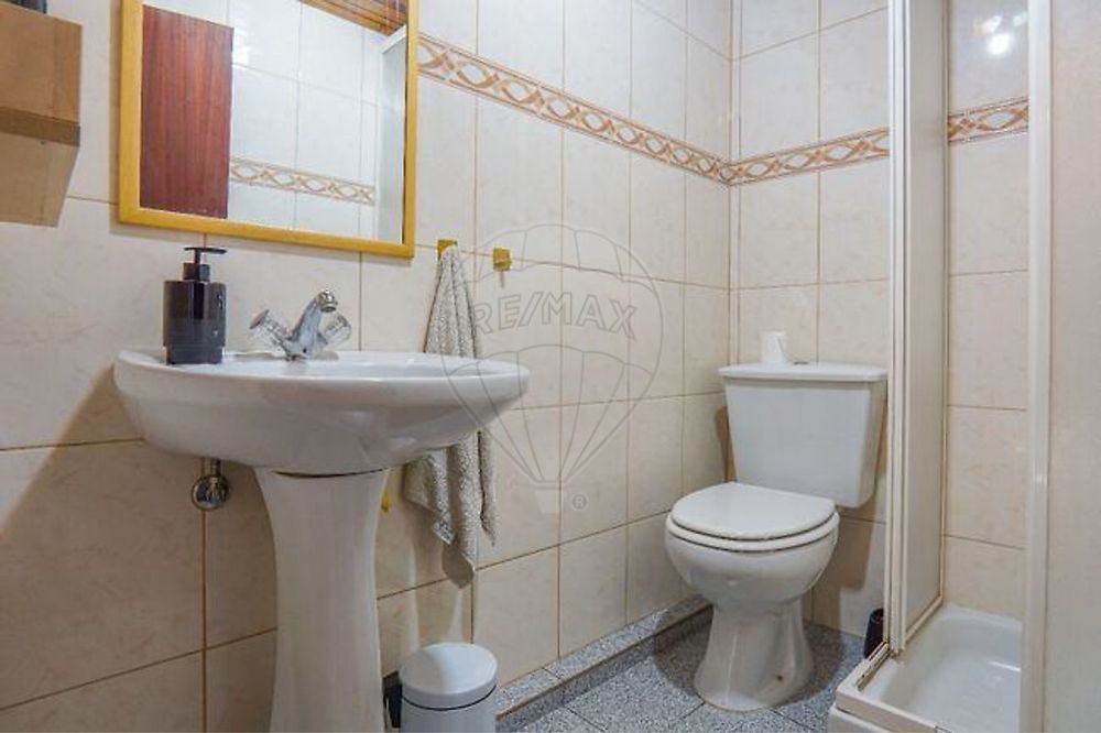 T2 com Terraço (Garagem)