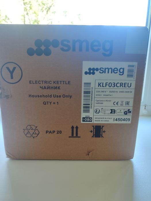 Електрочайник SMEG