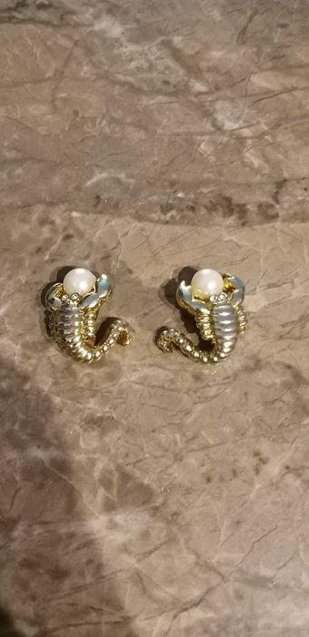 Kolczyki klipsy skorpion