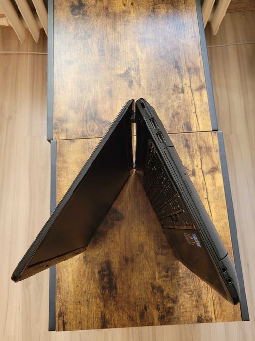 [Używane][Uszkodzone] Laptop Samsung NP350E5C-S05PL