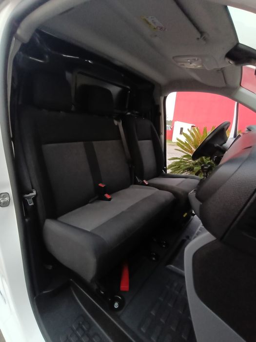 Peugeot Expert 24.500 KMS 1.5-Hdi 3-lugares