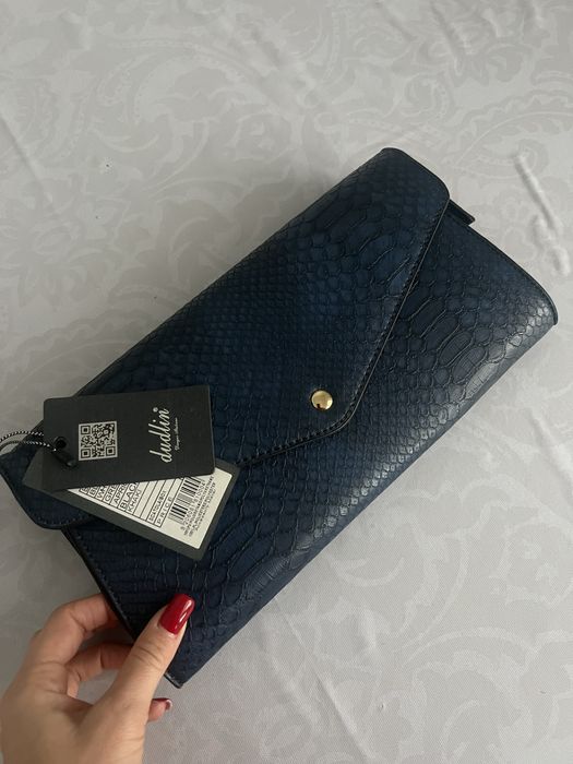 Сумочка синя клач