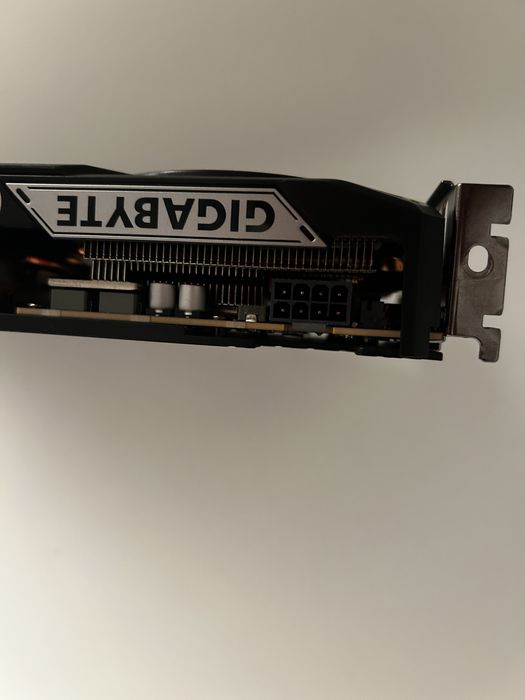 NVIDIA GeForce RTX 5060 Gigabyte OC 8GB