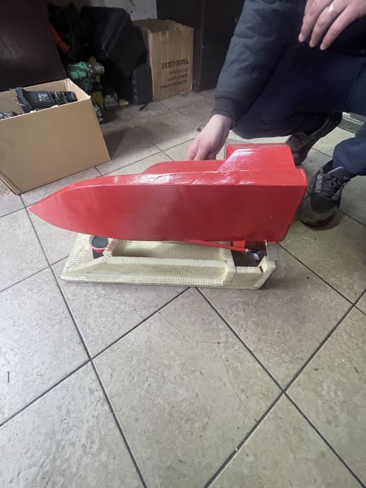 Кораблик для рибалки