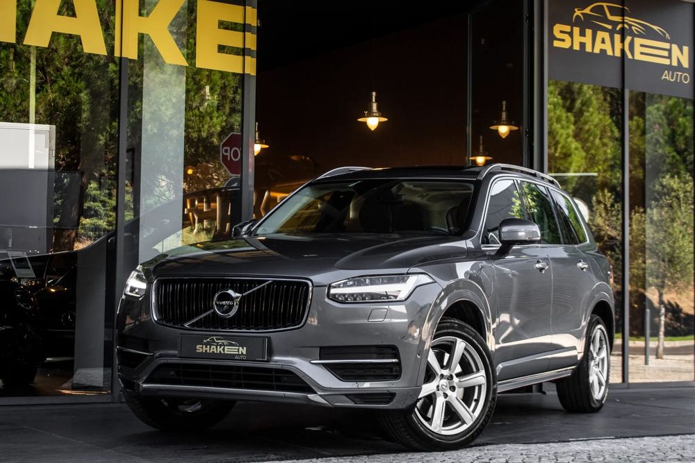 Volvo XC90 T8 AWD Twin Engine Geartronic Momentum