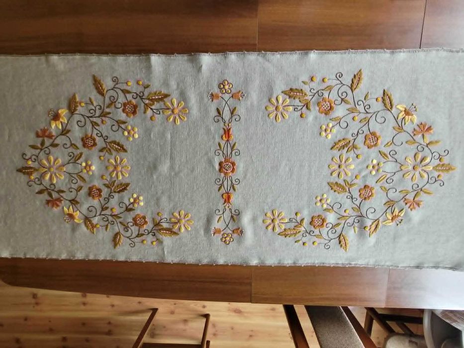 Serweta haftowana 43/26 haft kaszubski