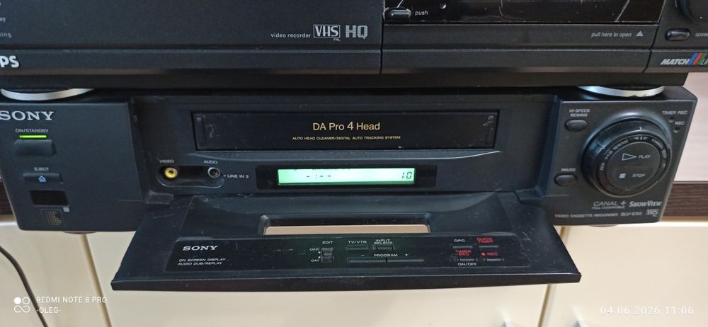 Продам два відеомагнітофони формату VHS