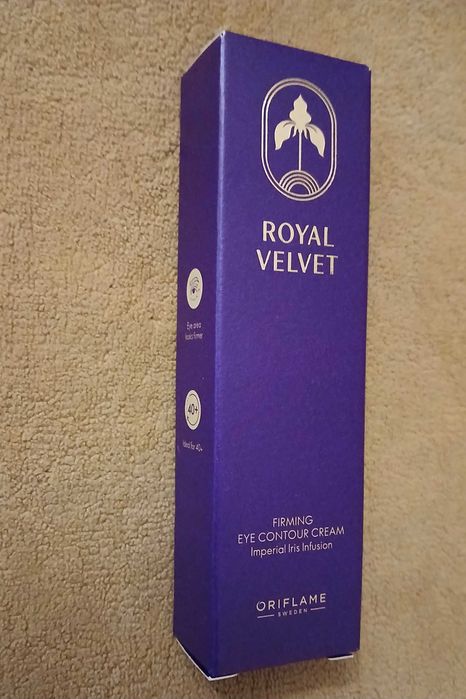 Ujędrniający krem pod oczy Royal Velvet
