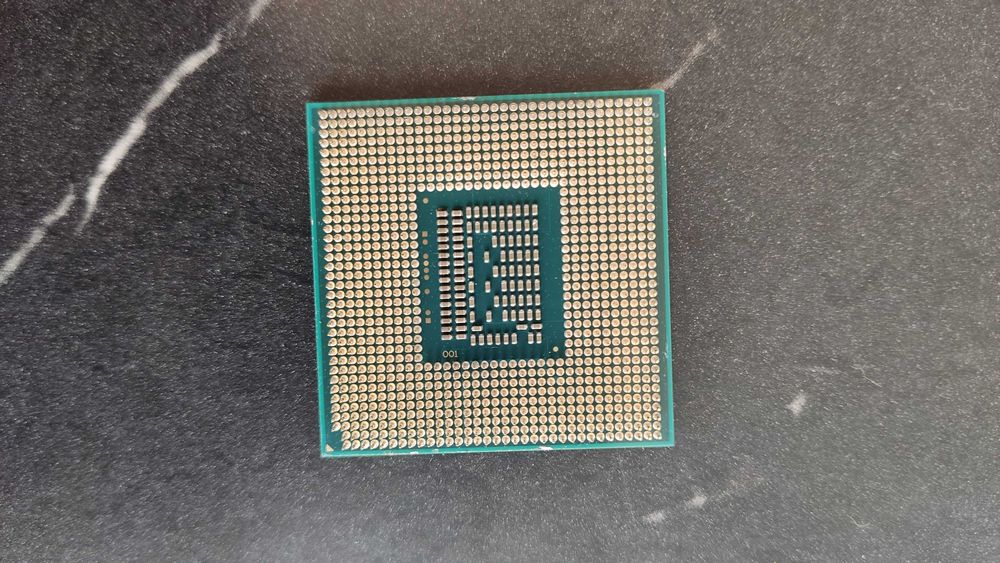 Lenovo Y500 i5, 256SSD + 1TB HDD, SLI, 2x GT750M !