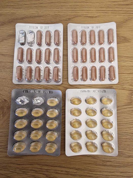 Endomesin całe opakowanie + dodatkowych 28 kapsułek x2