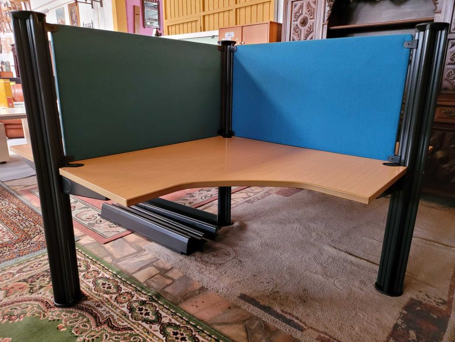 Ilha para 4 postos de trabalho - Muito bom estado geral