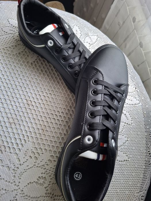 Buty męskie sneakersy 40-41