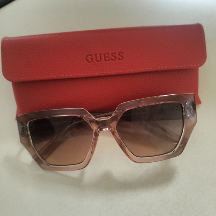 Соецезахисні окуляри GUESS
