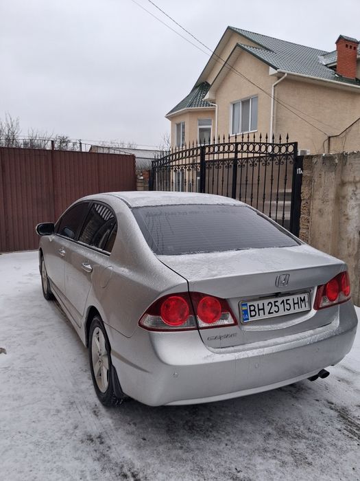 Продам авто хонда цивик 4д