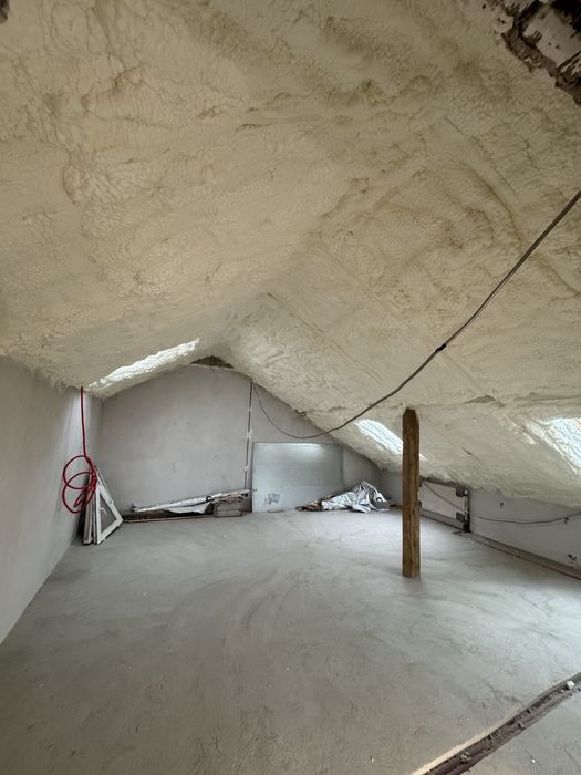 Утеплення пінополіуританом, ППУ, утеплення піною