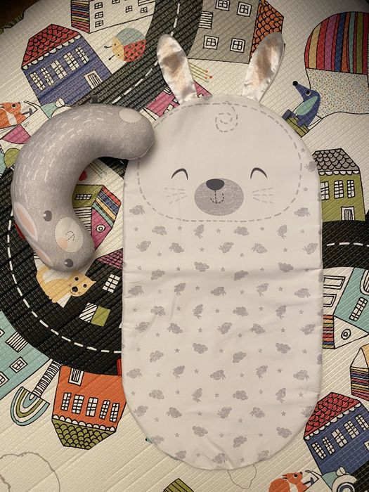 Fischer Price mata do masażu i przewijania