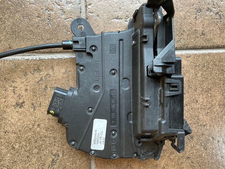 Замки дверей Renault Captur правий задні та передній