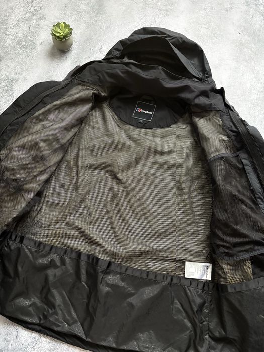 Жіноча куртка мембрана Barghaus gore tex