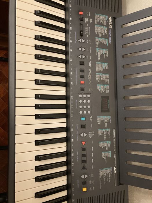 Teclado Yamaha PSR 300
