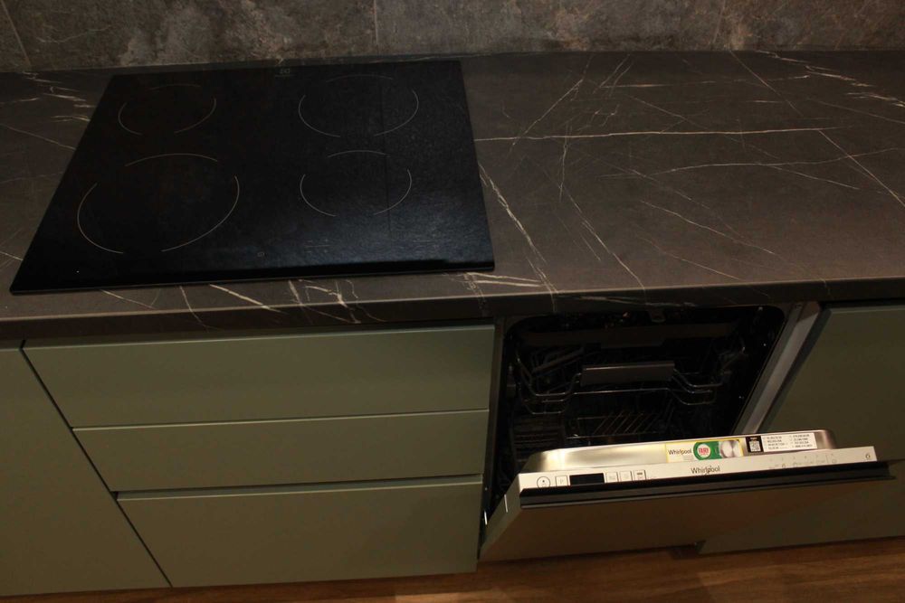 Завжди є світло!Перша здача | 1-кімнатна квартира з гардероб і ванною