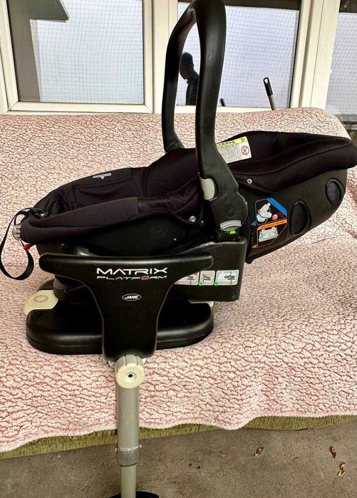 Fotelik/gondola Jane Matrix Light 2 z obrotową bazą Isofix 360