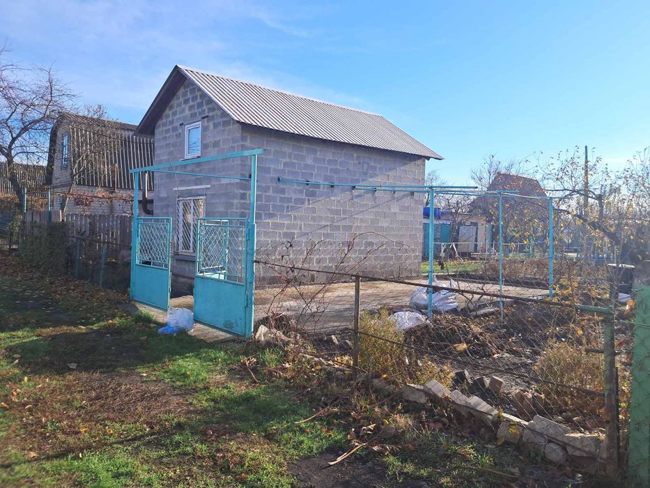 Продам дачу возле речки с.Новоивановка за 44 КВ.