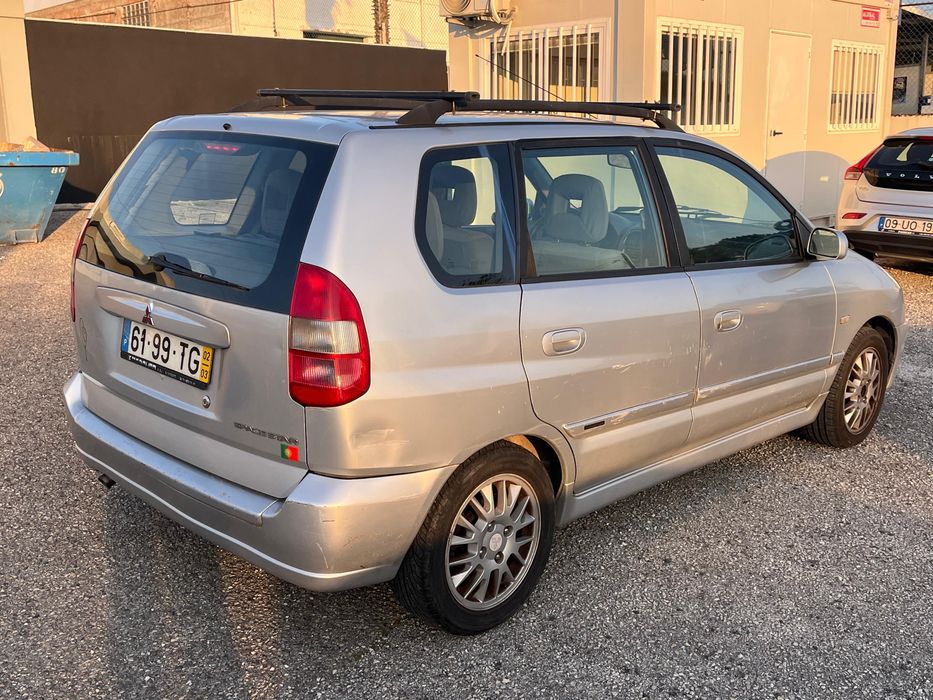 Mitsubishi carrinha