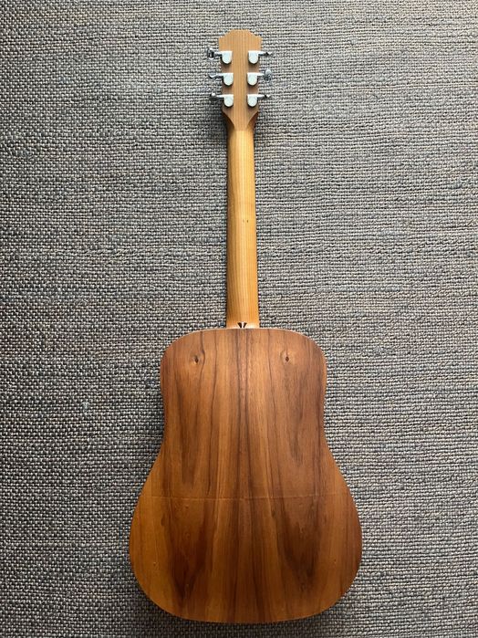 Guitarra Taylor Baby Koa