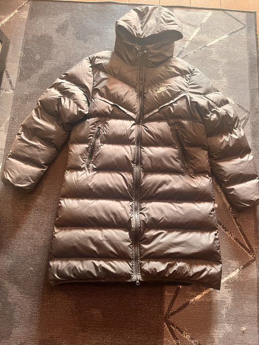 Пуховик Nike чорний