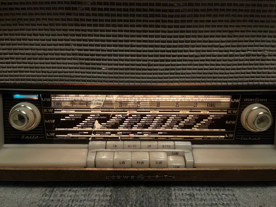 Stare radio Loewe Opta