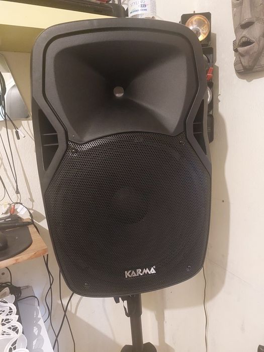 Coluna amplificadora de som