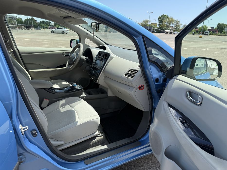 Nissan Leaf  запас хода 90 км(eco)