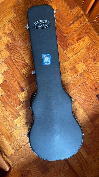 Guitarra elétrica Brian Moore