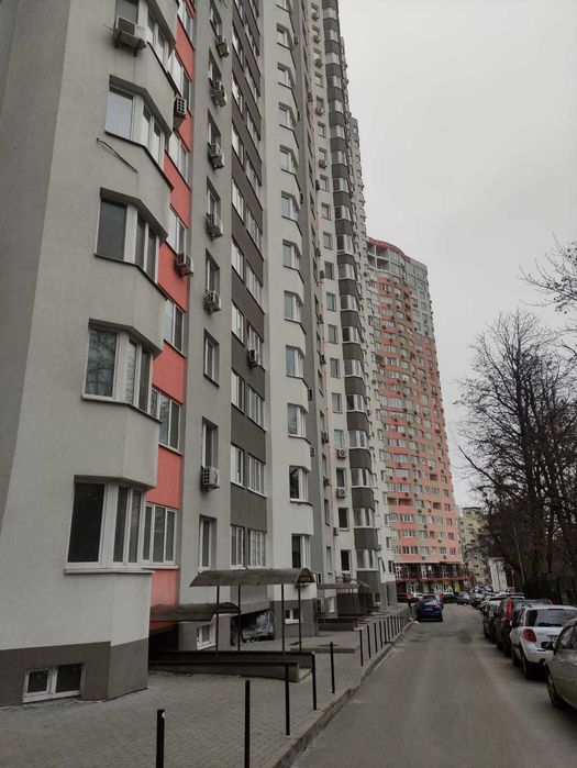 Продам приміщення (апартаменти, оффіс) Голосіївський р-н, ЖК 4 сезони