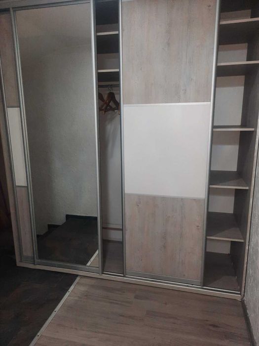 Продам 2-х комнатную квартиру с ремонтом  метро 5 минут