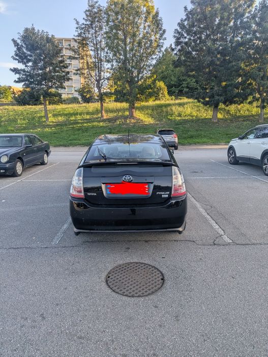 Vendo Toyota prius 2