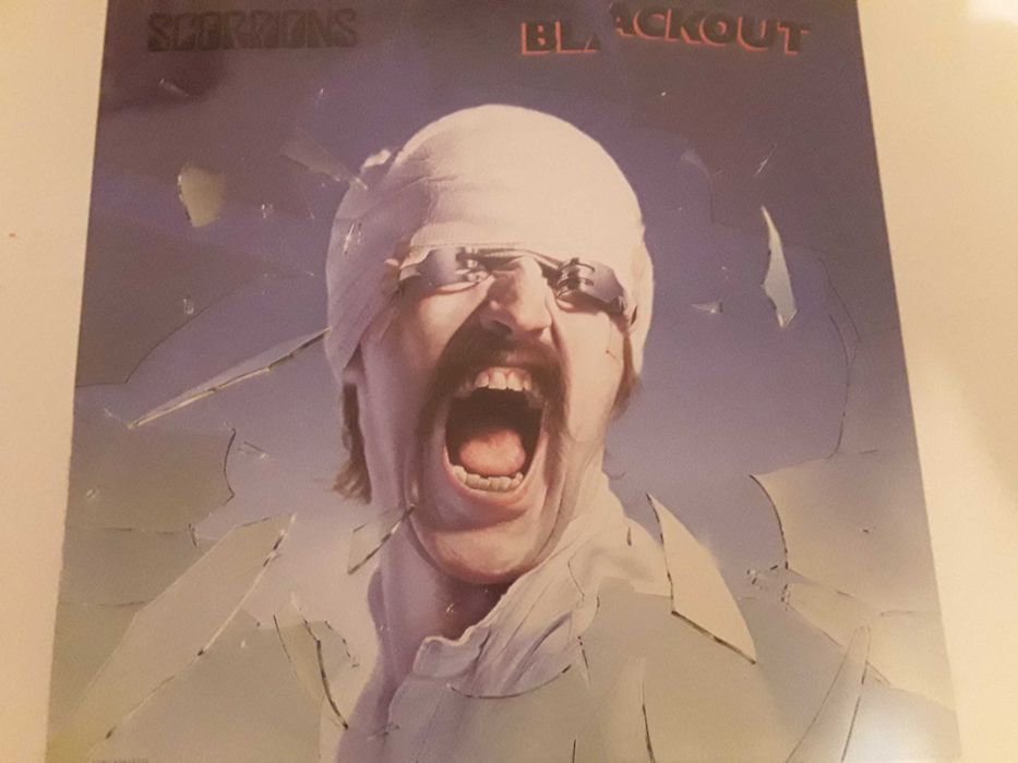 SCORPIONS BLACKOUT サイン入り Amazon.co.jp: Blackout: ミュージック