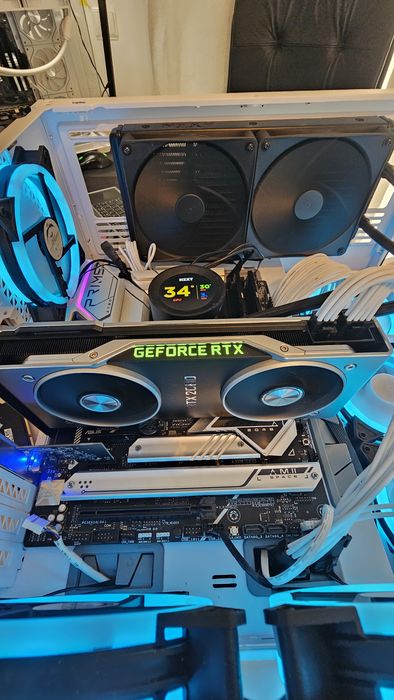 NVIDIA GeForce RTX 2080 Founders Edition (FE) 8GB GDDR6.