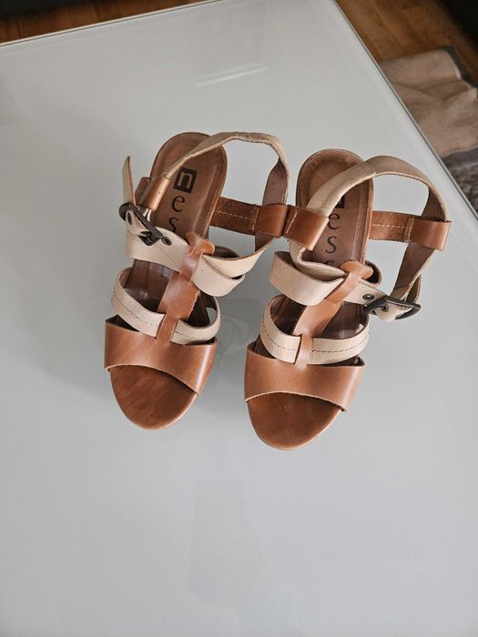 Sandały Nessi r.37 Skóra naturalna
