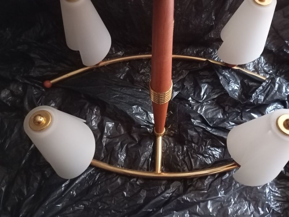 Candeeiro usado em ótimo estado