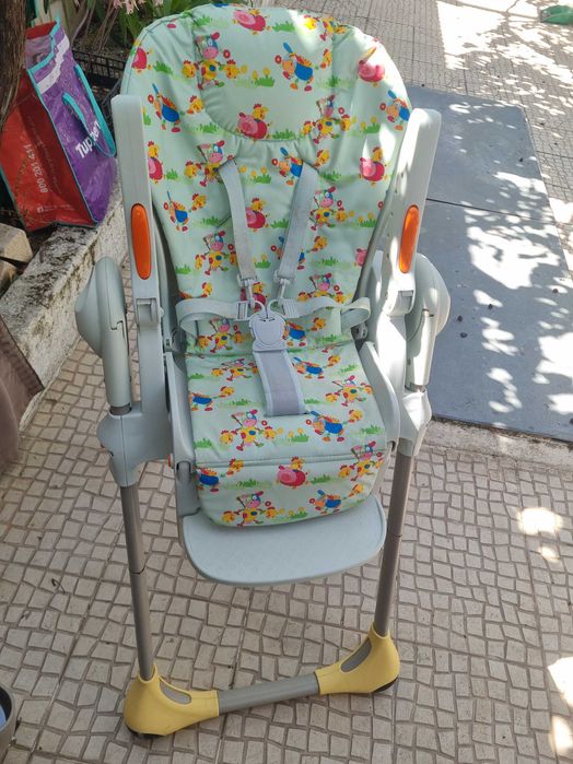 Cadeira de refeição