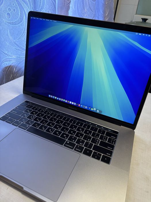 Macbook pro 2018 15”