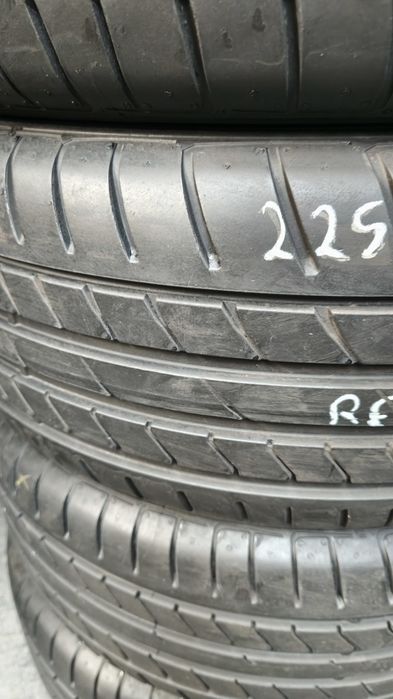 Pneus  225/50/17