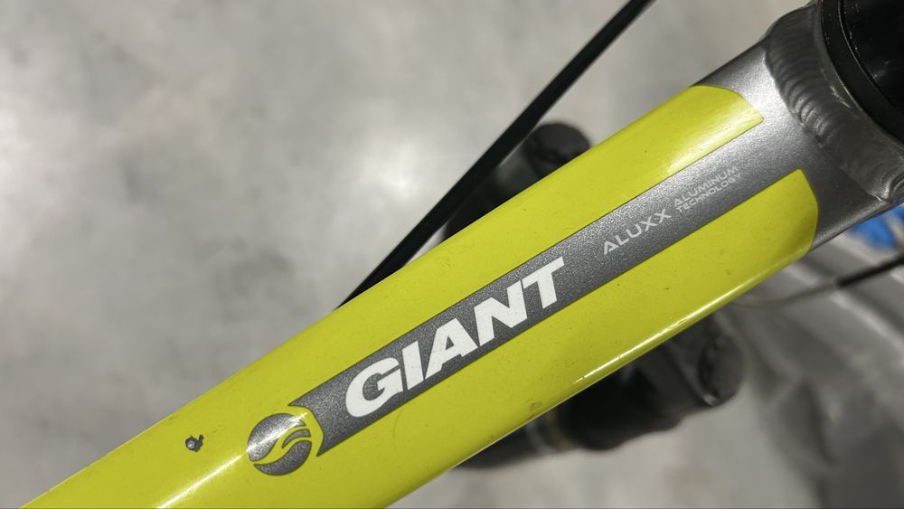 Bicicleta Criança GIANT XTC Jr 20" – Excelente Estado!