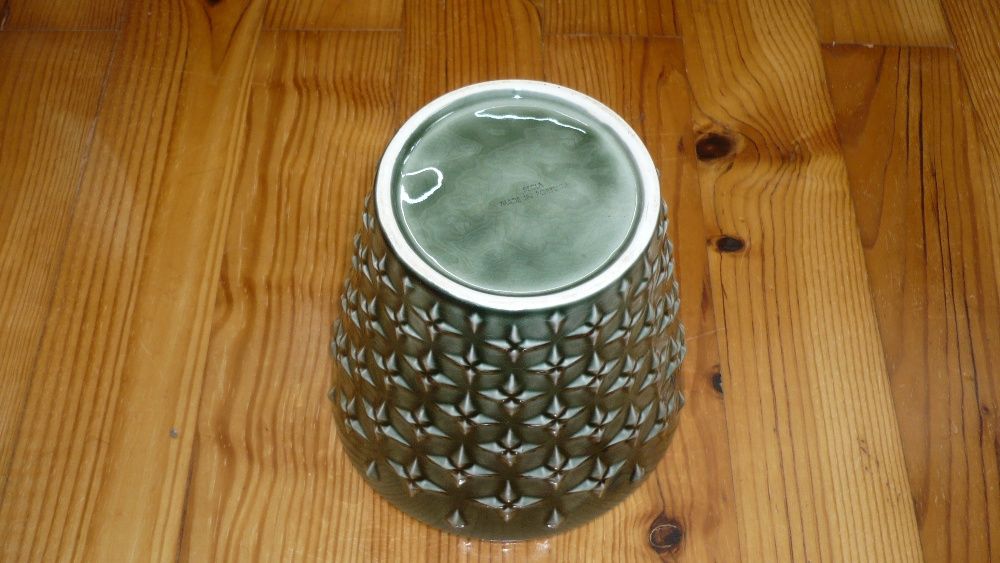 Vaso Modernista em faiança Secla