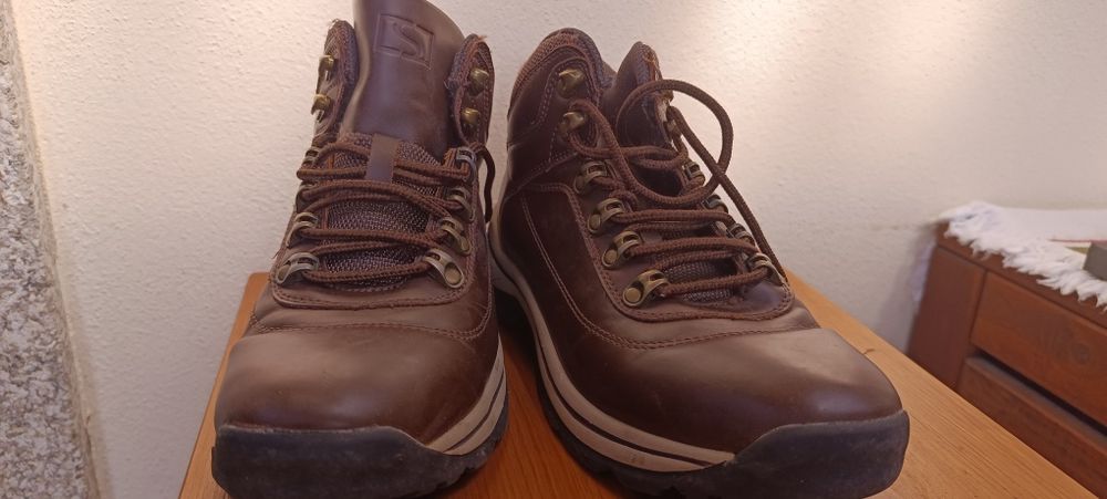 Botas n. 38 castanho