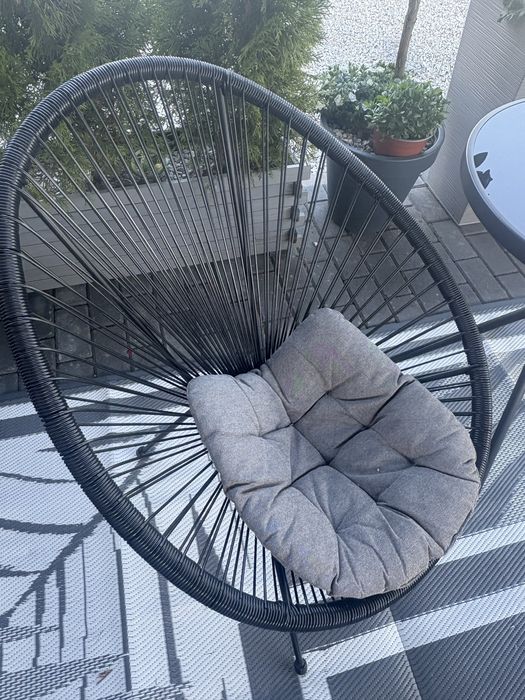 Ogrodowy zestaw z poduszkami