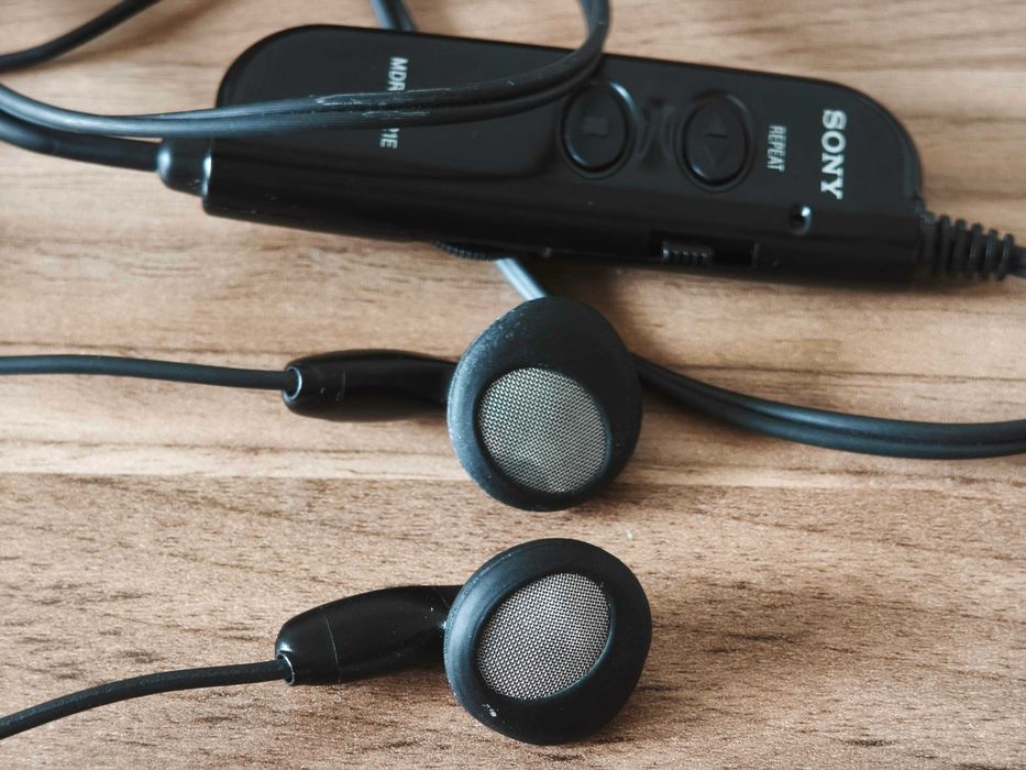 Walkman Sony WM-EX511 ze pilotem, słuchawkami i adapterm baterii-REZERWACJA do 1.09