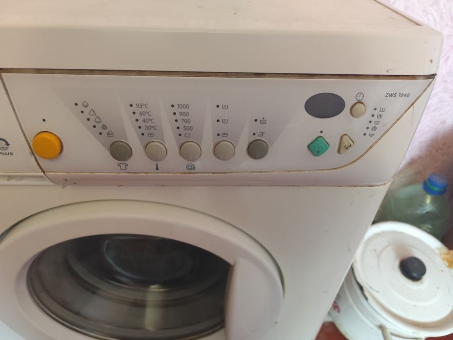 Продам стиральную машину
