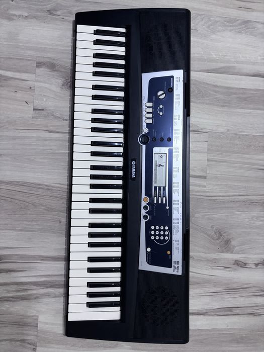 Keyboard Yamaha YPT-210